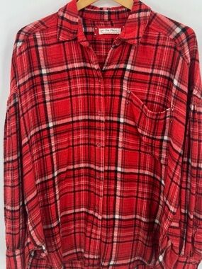 We The Free Red Black White Plaid Button-Down Flannel Shirt, oversized Small